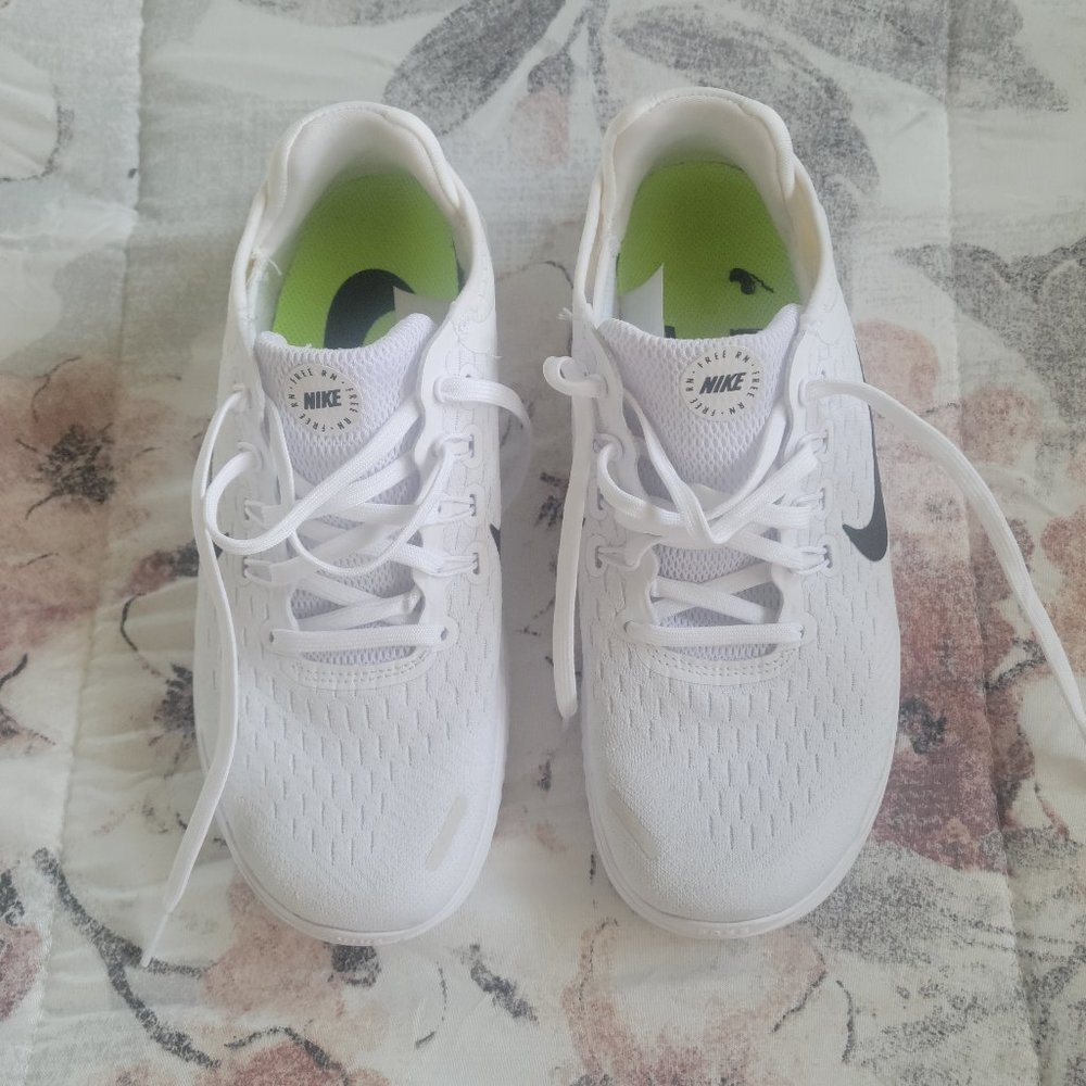 Women's Nike Running Shoes Free RN Size 7.5